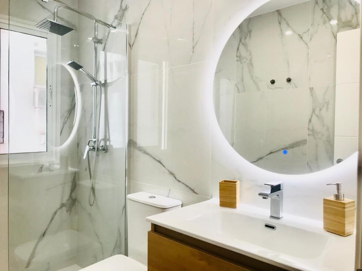 Gleaming & Well Located Apartment In Malaga Center Екстериор снимка