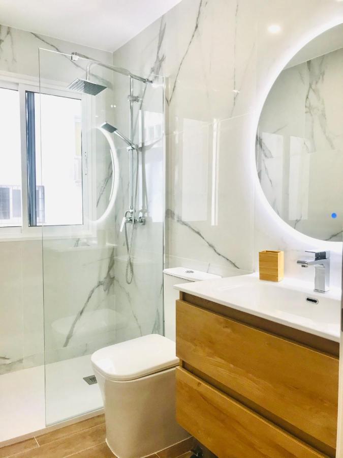 Gleaming & Well Located Apartment In Malaga Center Екстериор снимка